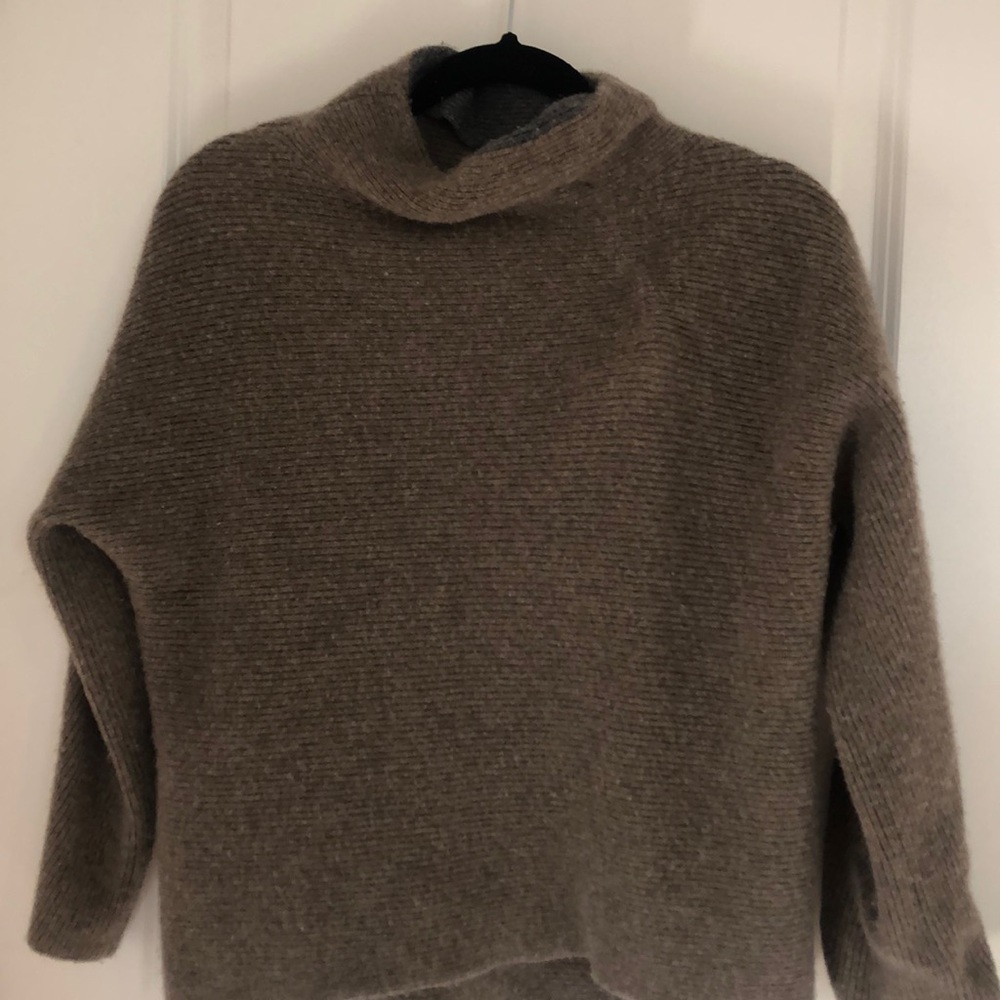 Theory cashmere sweater